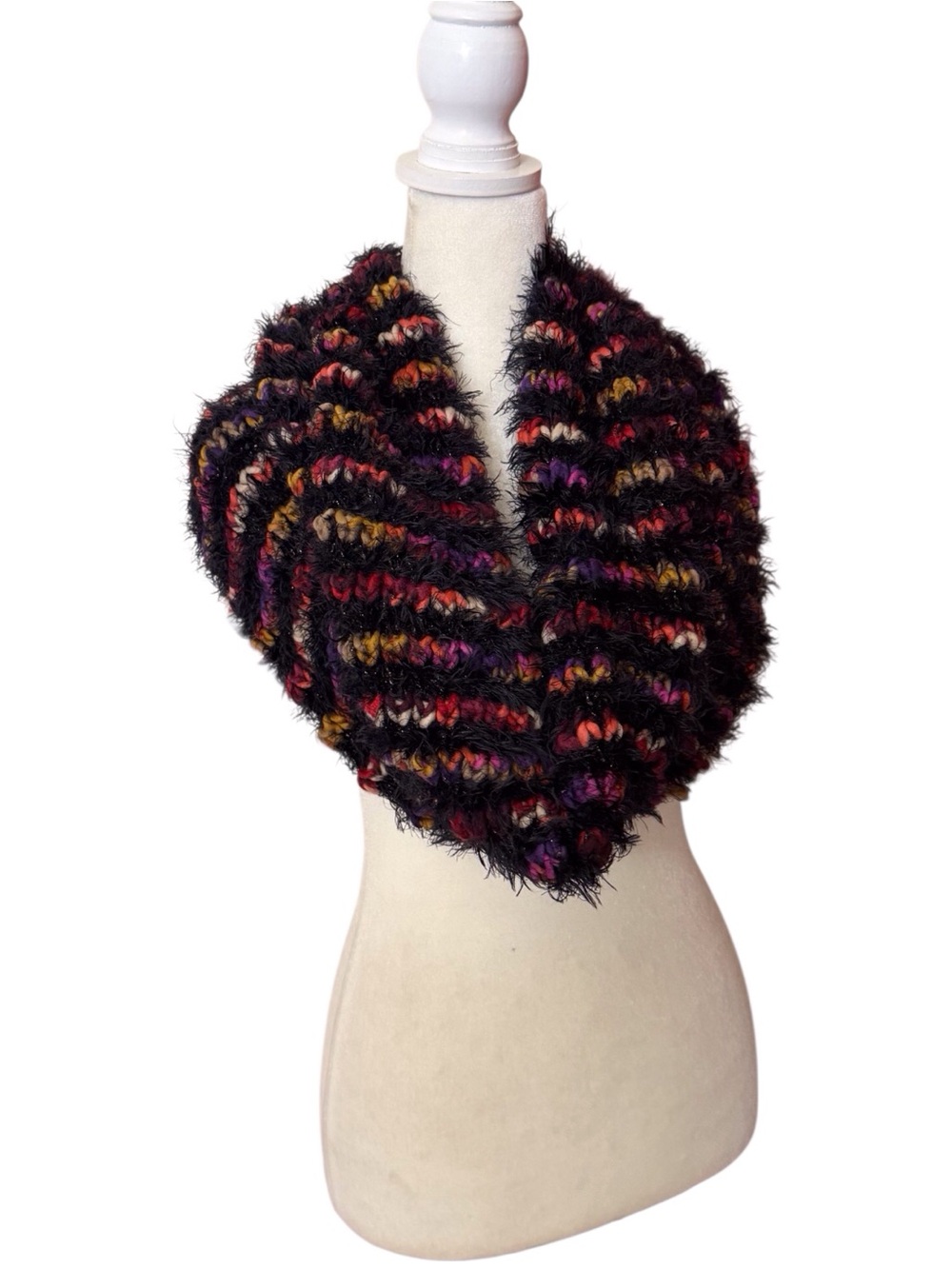 Infinity Cowl Fluffy Scarf Black W/multicolored Knit Yarn & Metallic Detail NWT
